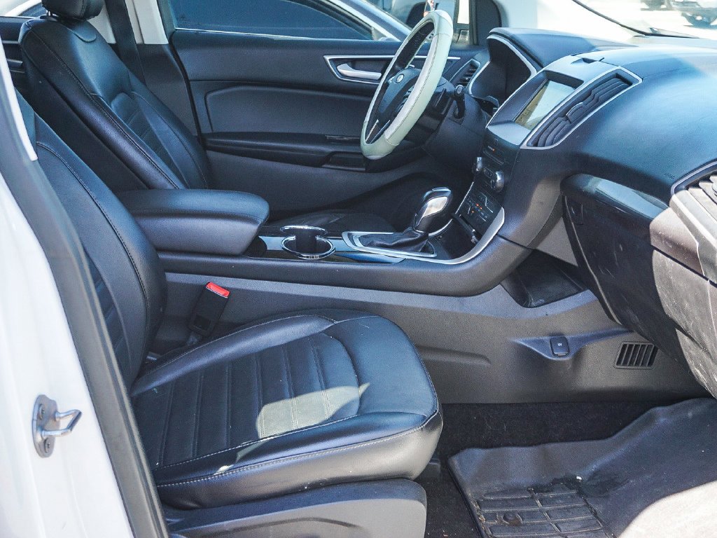 Used 2018 White Ford SEL image 13
