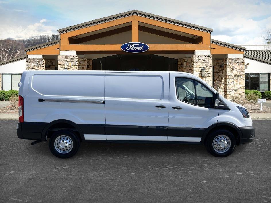 Used 2024 Oxford White Ford Base image 4