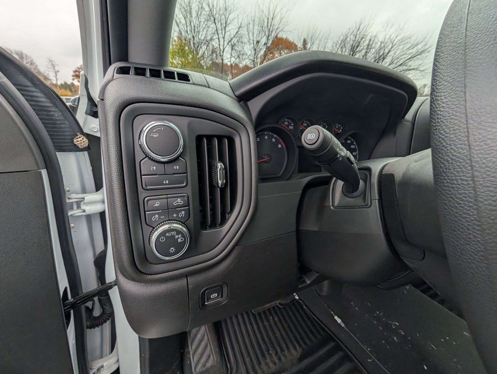 2025 GMC Sierra 3500HD Pro - Photo 12