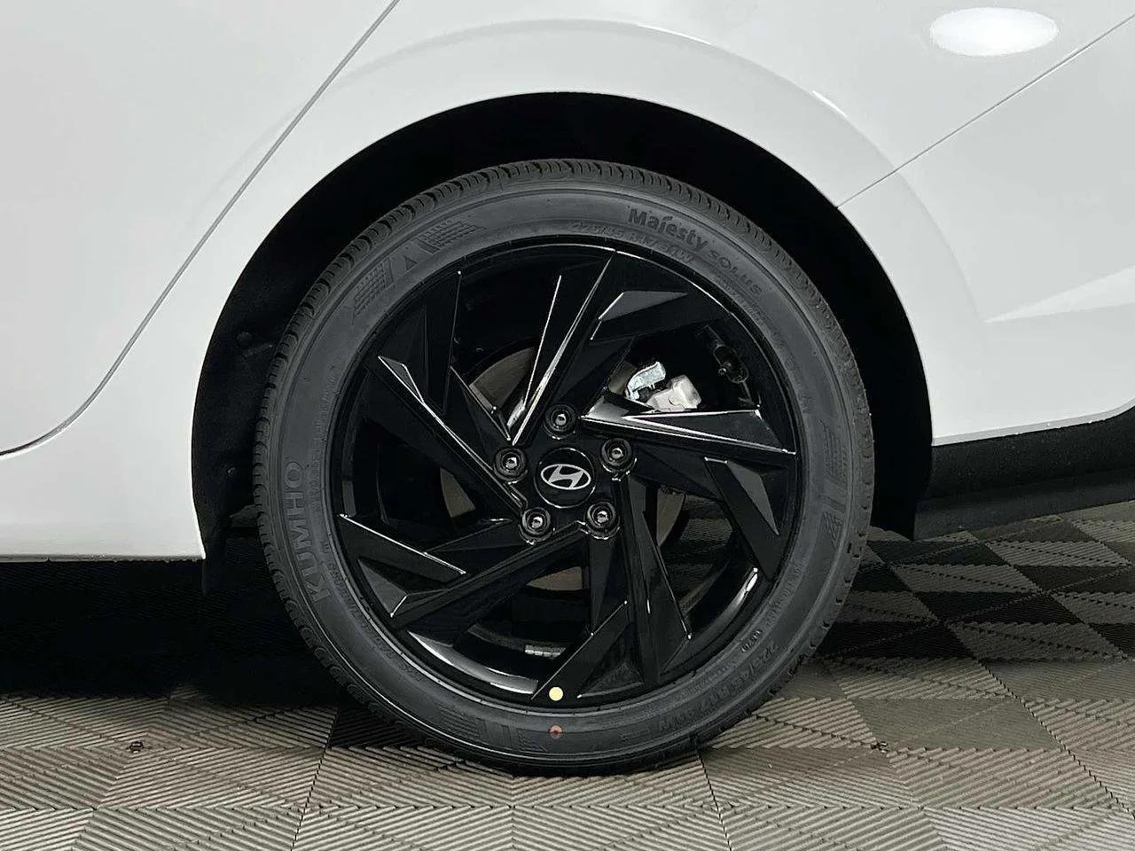 New 2026 Serenity White Hyundai SEL Sport image 19