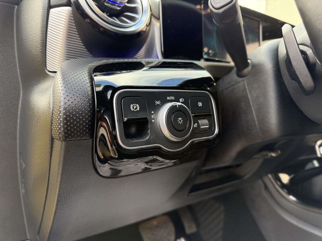 2020 Mercedes-Benz CLA CLA250 - Photo 36