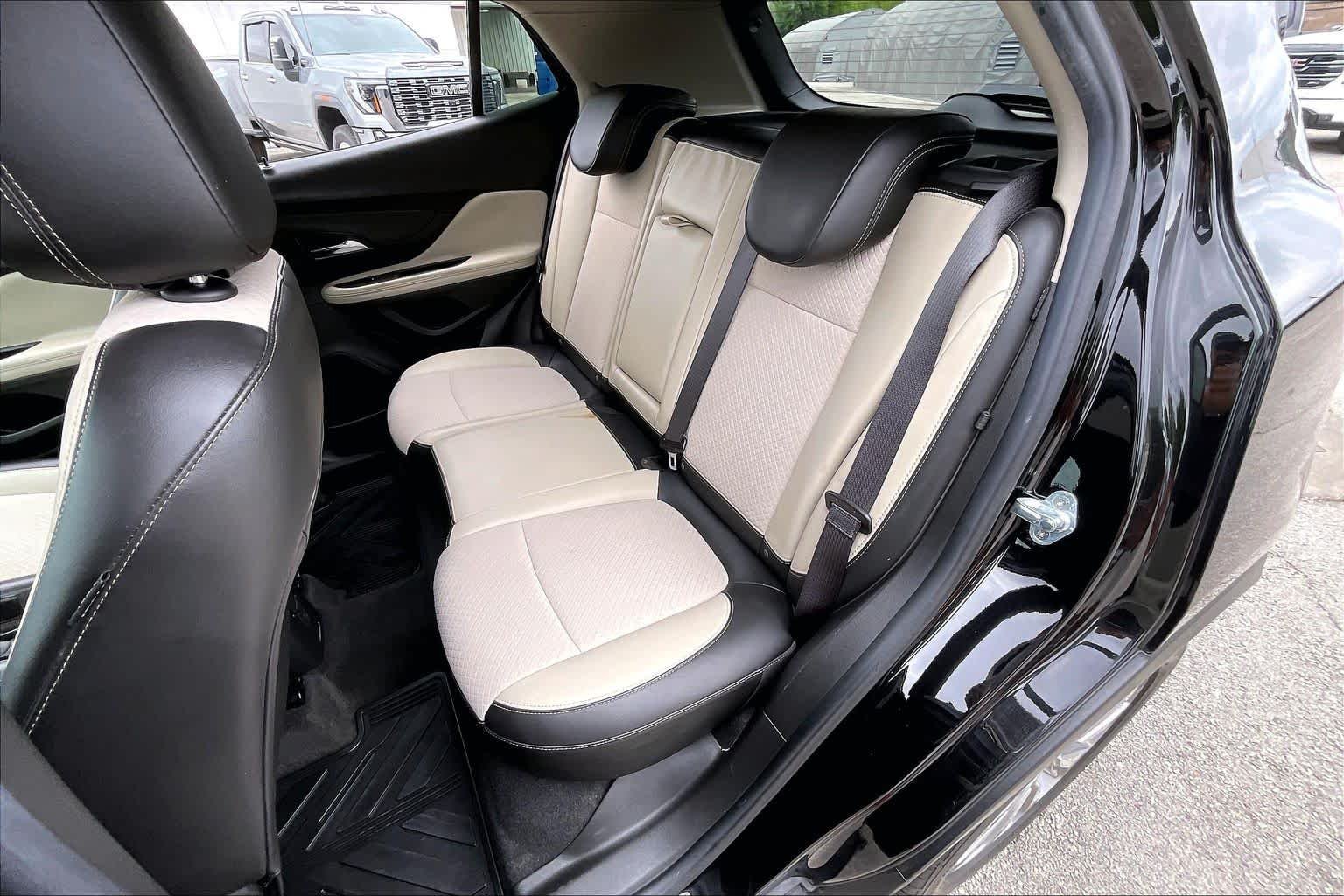 Used 2020 Ebony Twilight Metallic Buick Preferred image 18