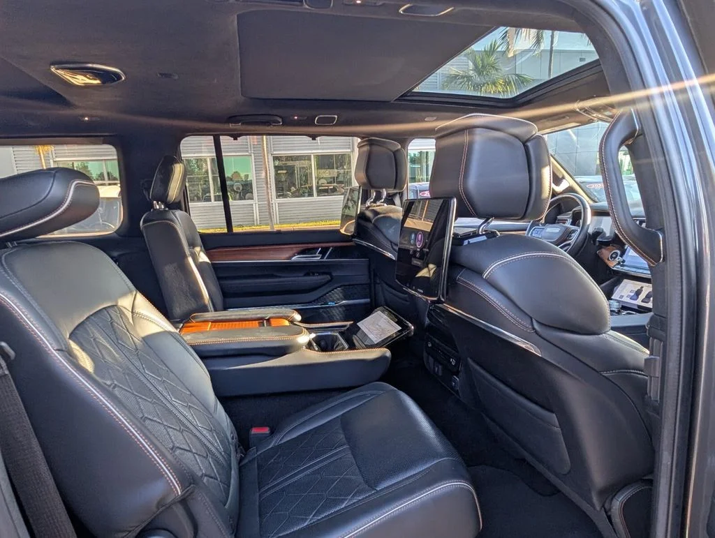 Used 2022 Gray Jeep Series III image 17