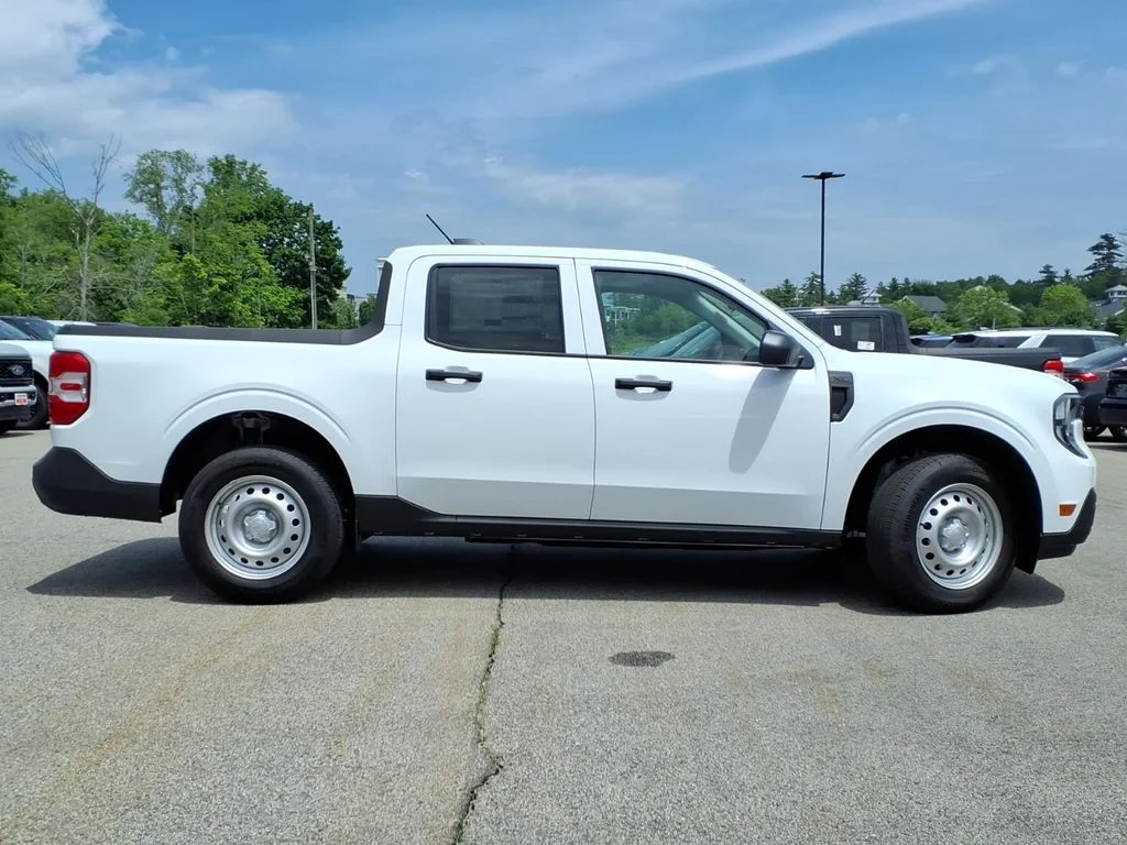 New 2026 Oxford White Ford XL image 3