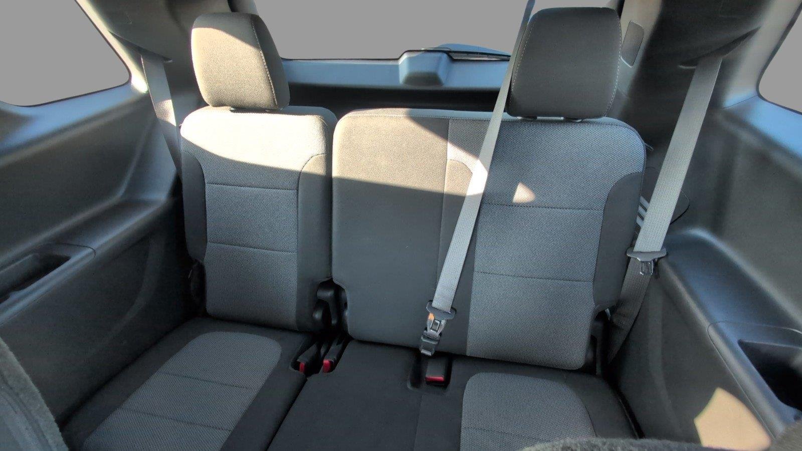 Used 2023 STERLING GRAY METALLIC Chevrolet LT Cloth image 35
