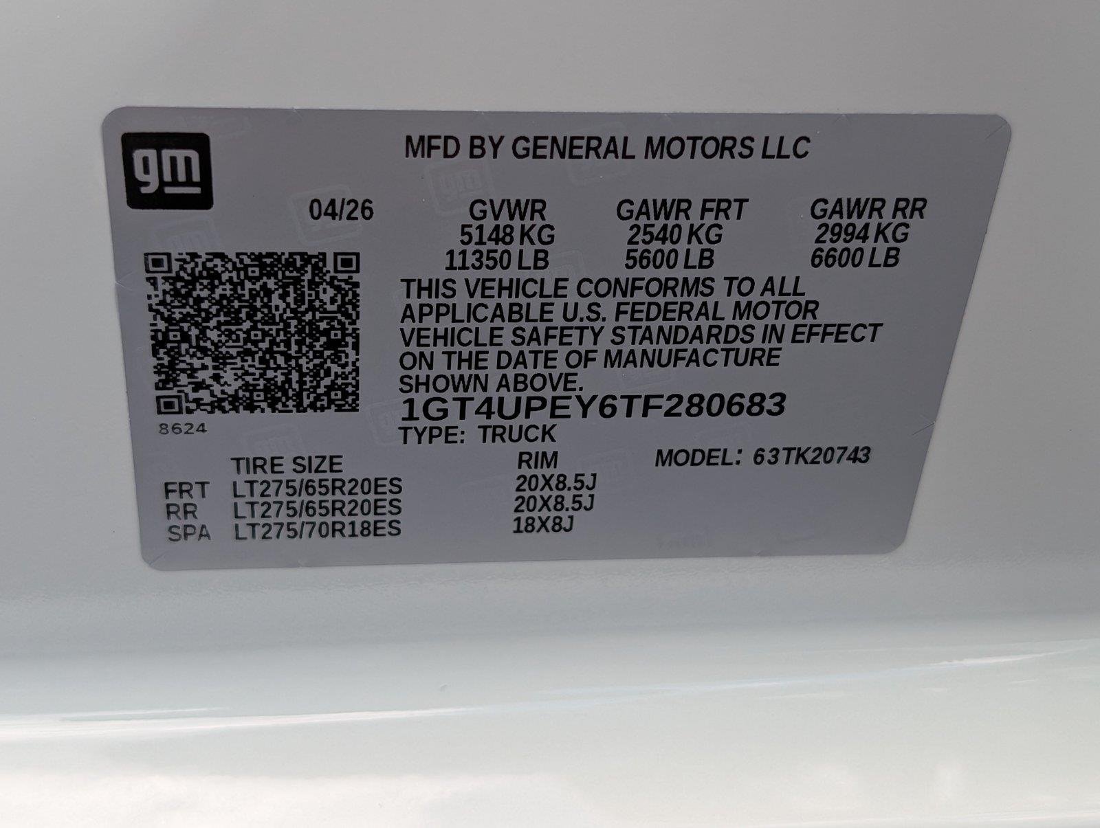 New 2026 Summit White GMC AT4 image 42