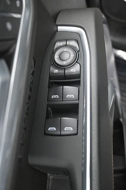 Used 2022 Dark Ash Metallic Chevrolet High Country image 12