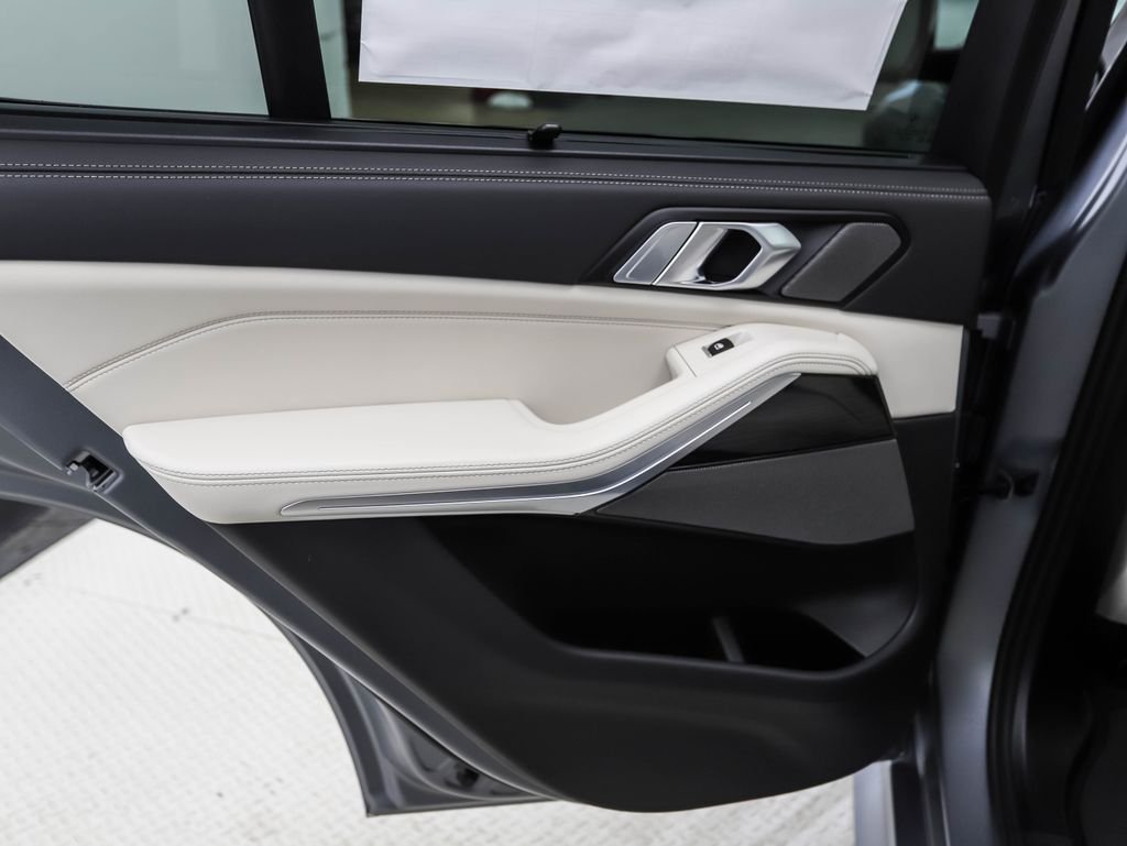 New 2026 Gray Metallic BMW xDrive50e image 19