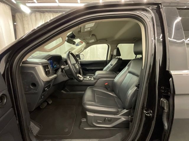 Used 2024 Black Ford XLT image 10