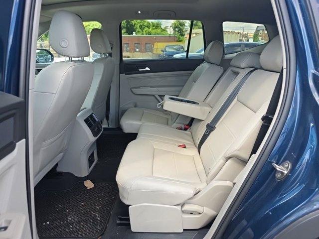 Certified Used 2023 Tourmaline Blue Metallic Volkswagen 3.6L V6 SE w/Technology image 4