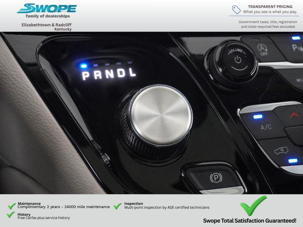 Used 2024 Silver Mist Clearcoat Chrysler Limited image 21