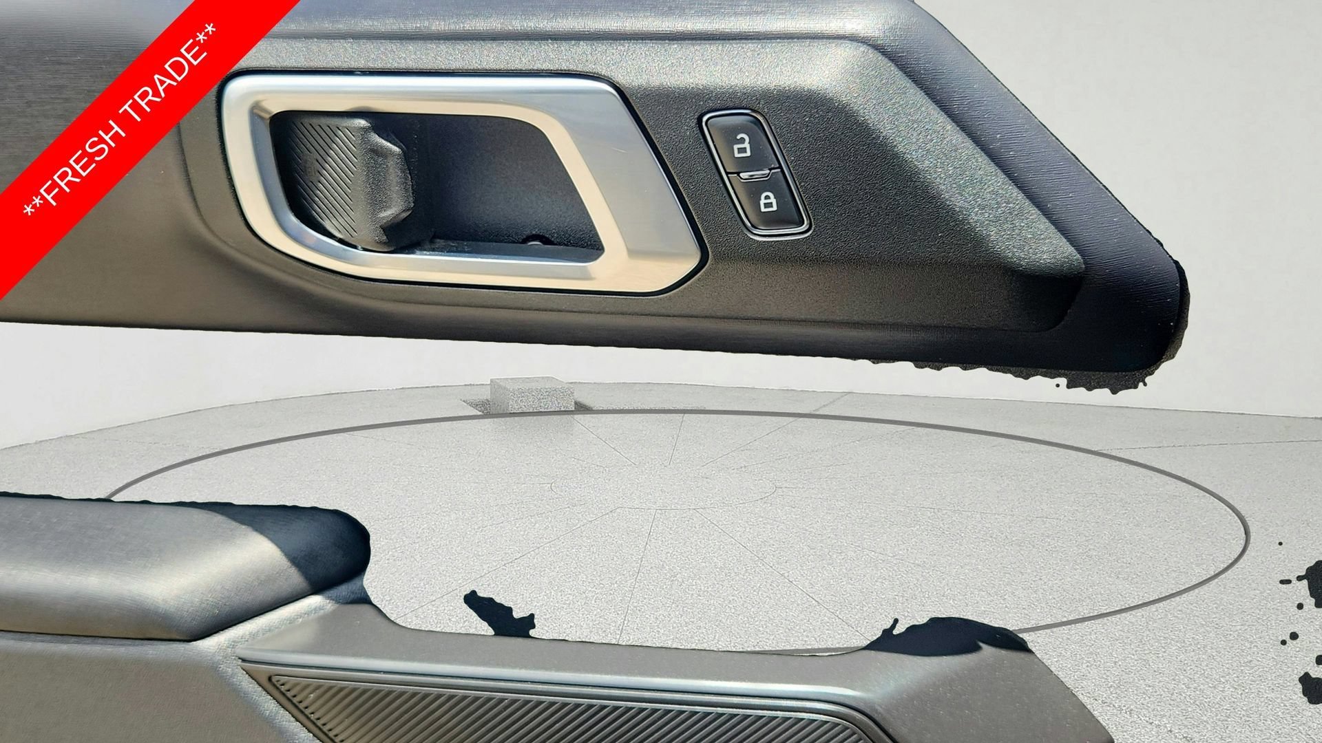 Used 2025 Gray Ford Outer Banks image 19