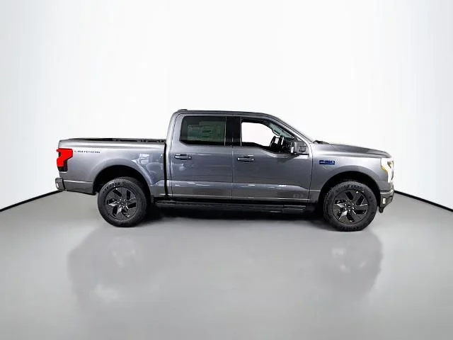 2025 Ford F-150 Lightning Flash - Photo 43