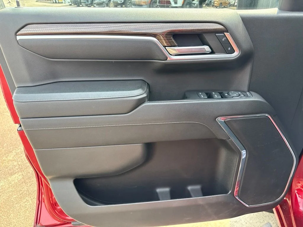 Used 2023 Red Chevrolet RST image 19