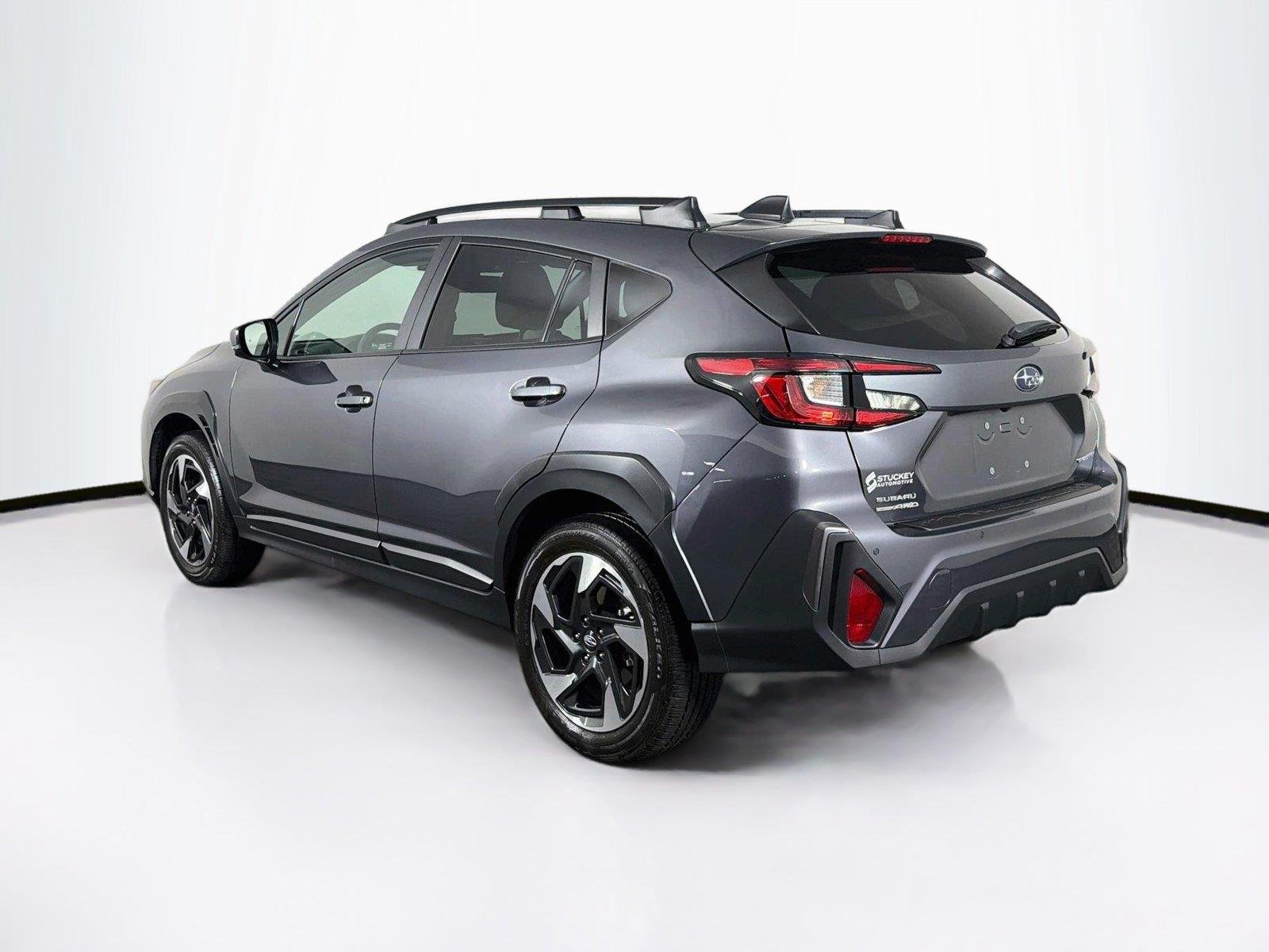 Used 2024 Magnetite Gray Metallic Subaru Limited image 9