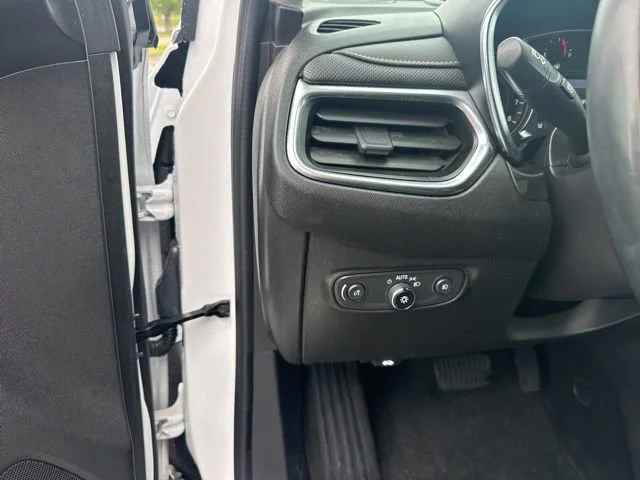 Used 2024 Summit White Chevrolet Premier image 14