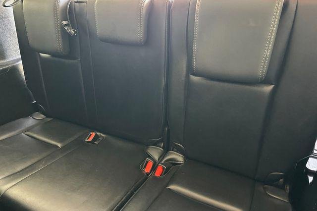 Certified Used 2016 BLIZZARD PEARL Toyota  image 19