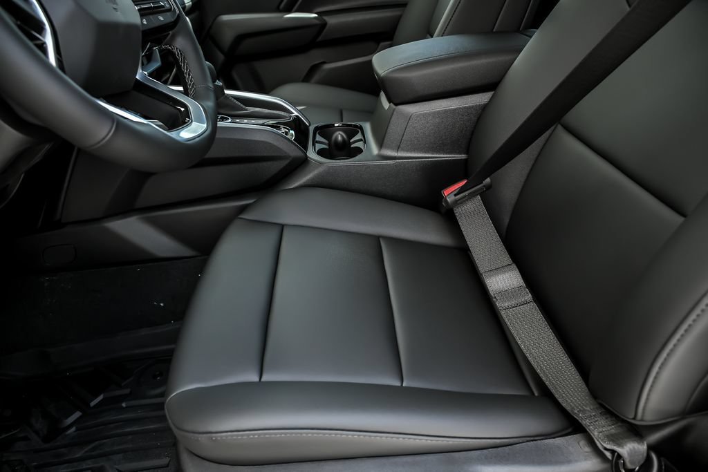 New 2026 Sterling Gray Metallic Chevrolet LT image 9