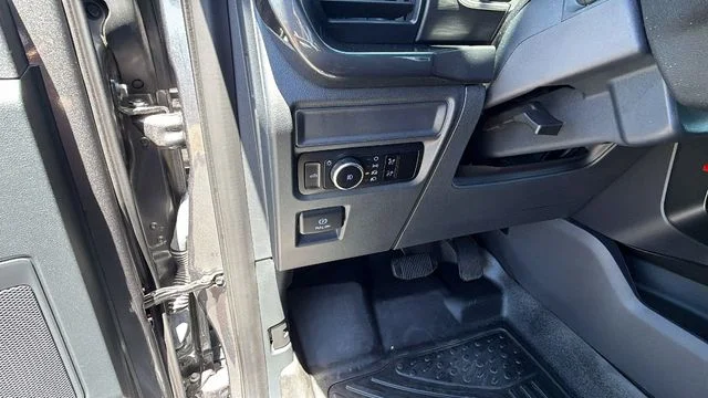 Used 2023 Gray Ford XL image 31