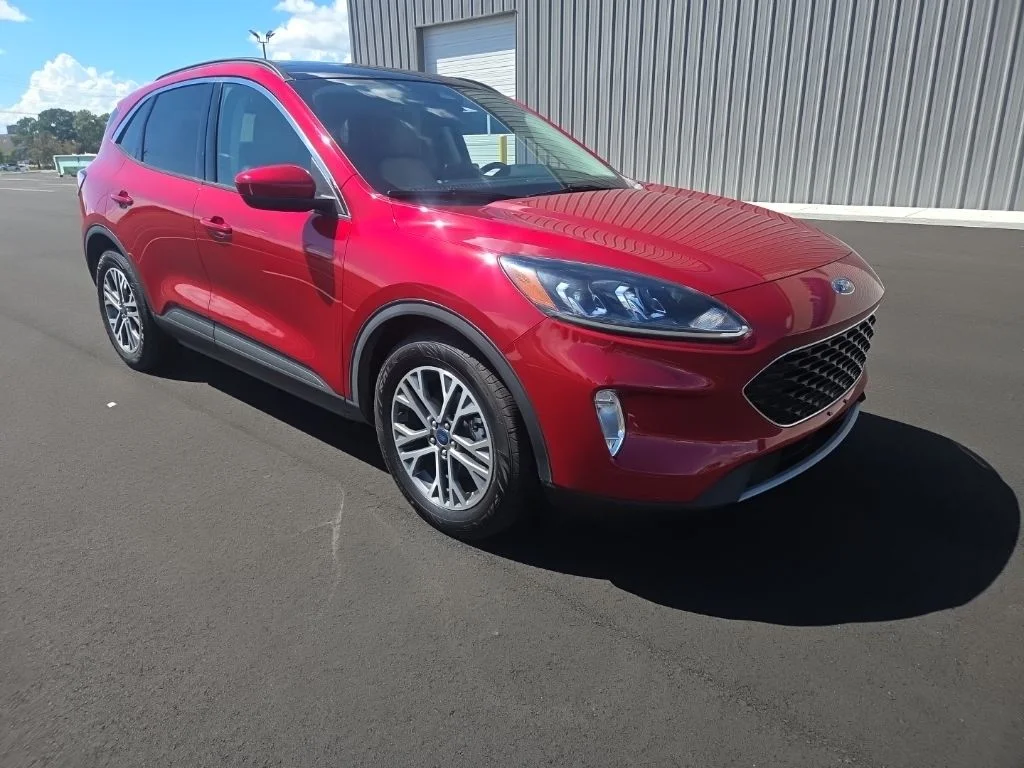 Used 2022 Red Ford SEL image 21