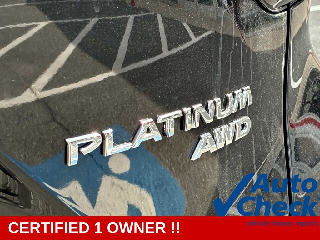 Used 2023 Black Nissan Platinum image 12