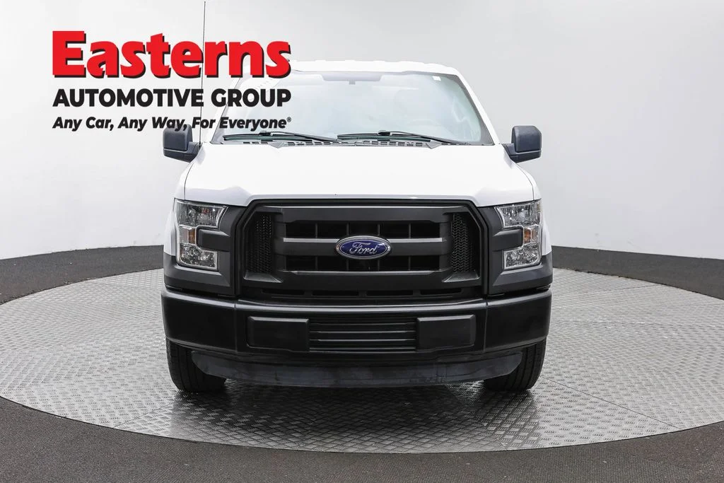 Used 2016 White Ford XL image 2