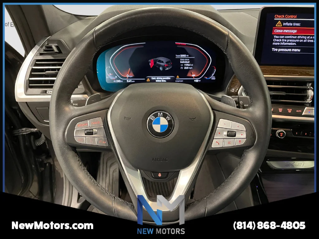 Used 2023 Dark Graphite BMW xDrive30i image 12