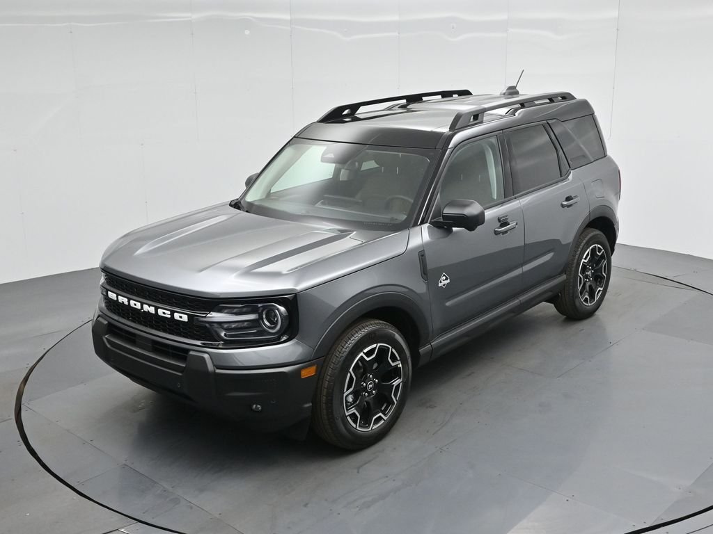 New 2025 Carbonized Gray Metallic Ford Outer Banks image 40