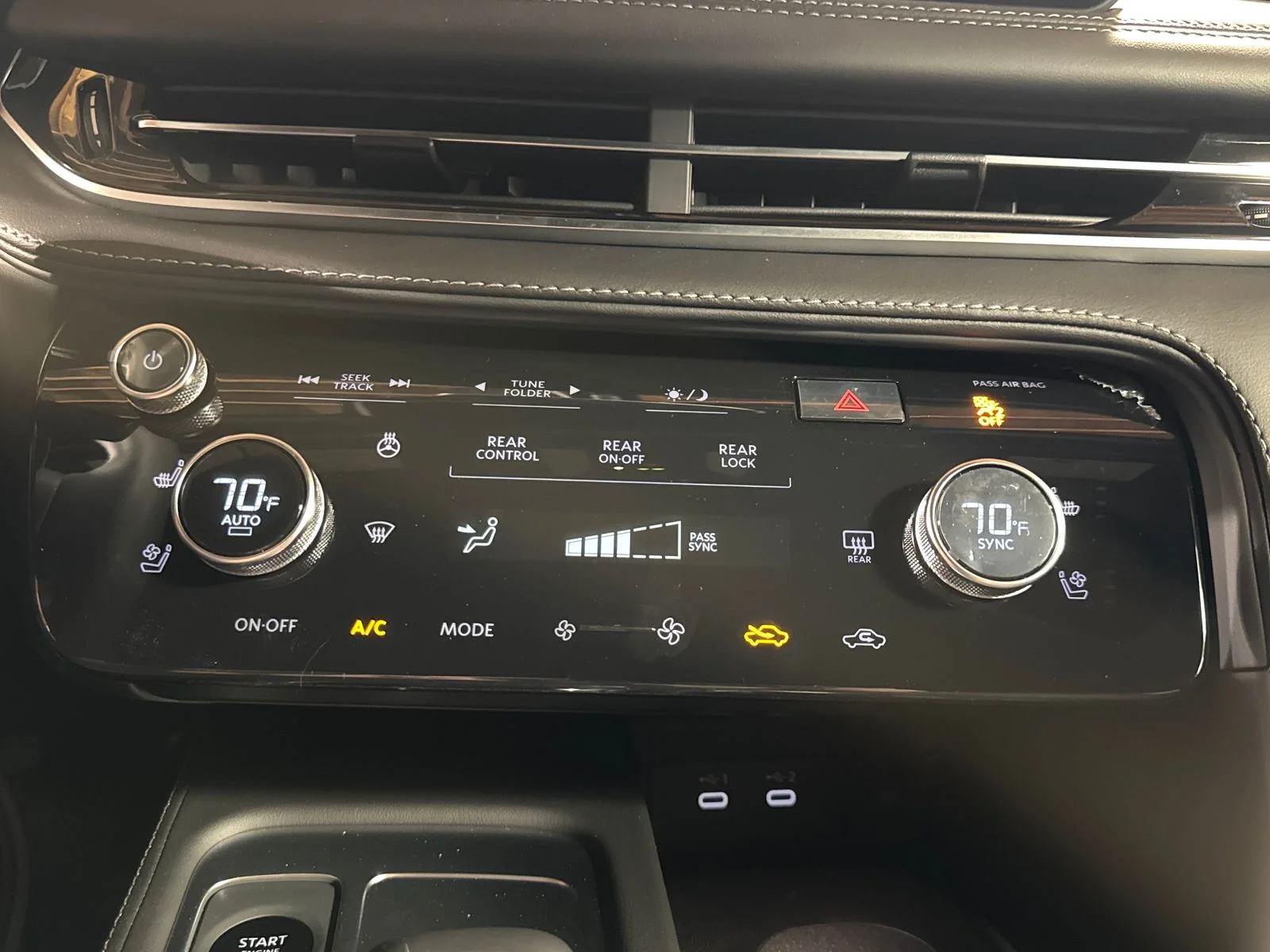 New 2027 HARBOR GRAY INFINITI Sport AWD image 19