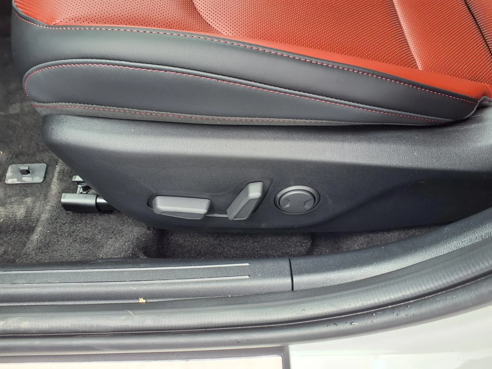 New 2026 Snow White Pearl Kia GT-Line image 12