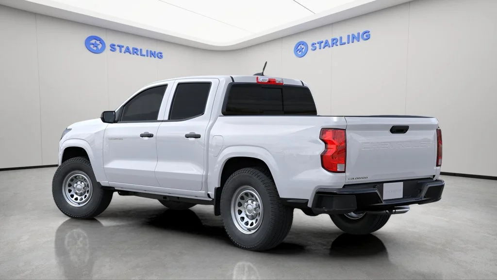 New 2026 Summit White Chevrolet WT image 4