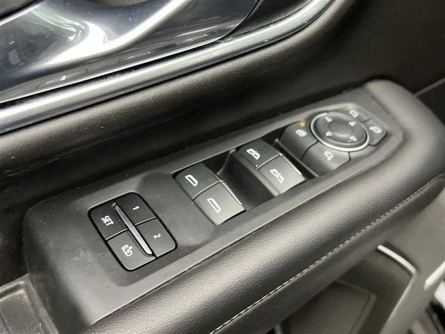 Used 2021 Black Chevrolet High Country image 23