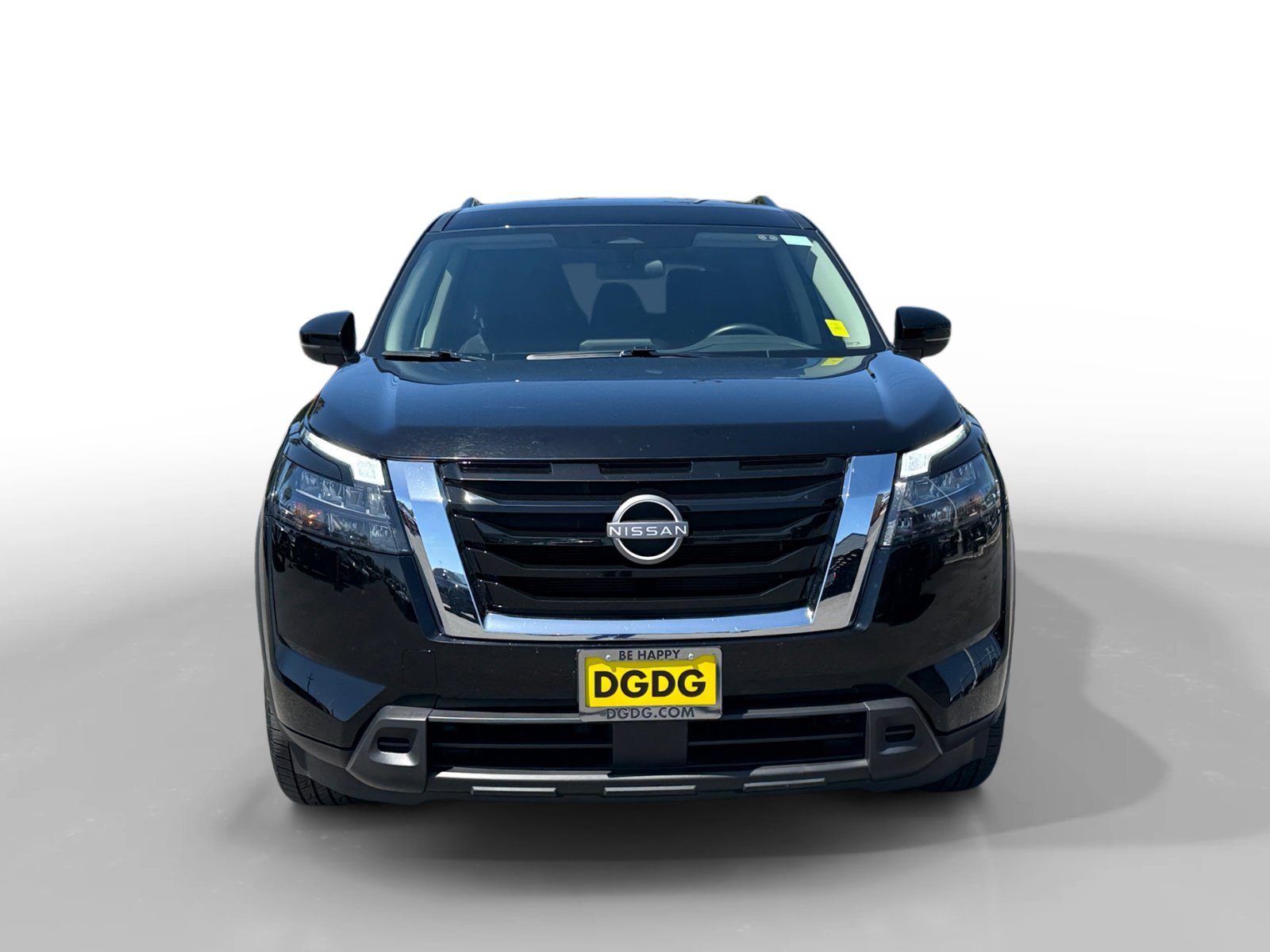 Used 2025 Super Black Nissan SV image 8