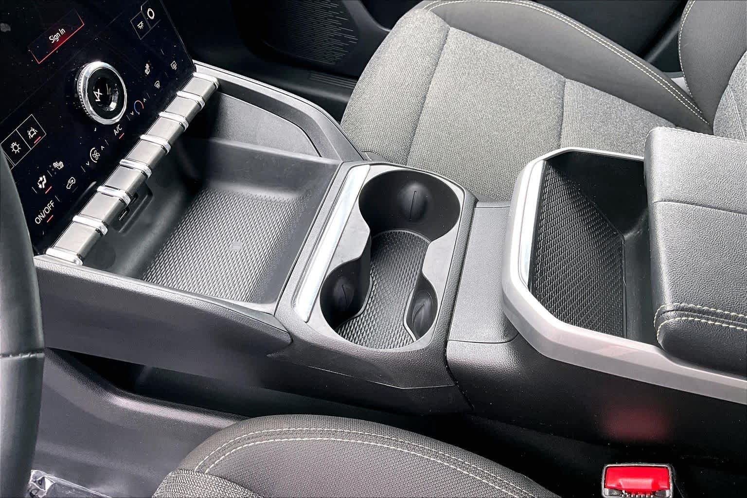 Used 2026 Summit White GMC AWD Elevation image 17