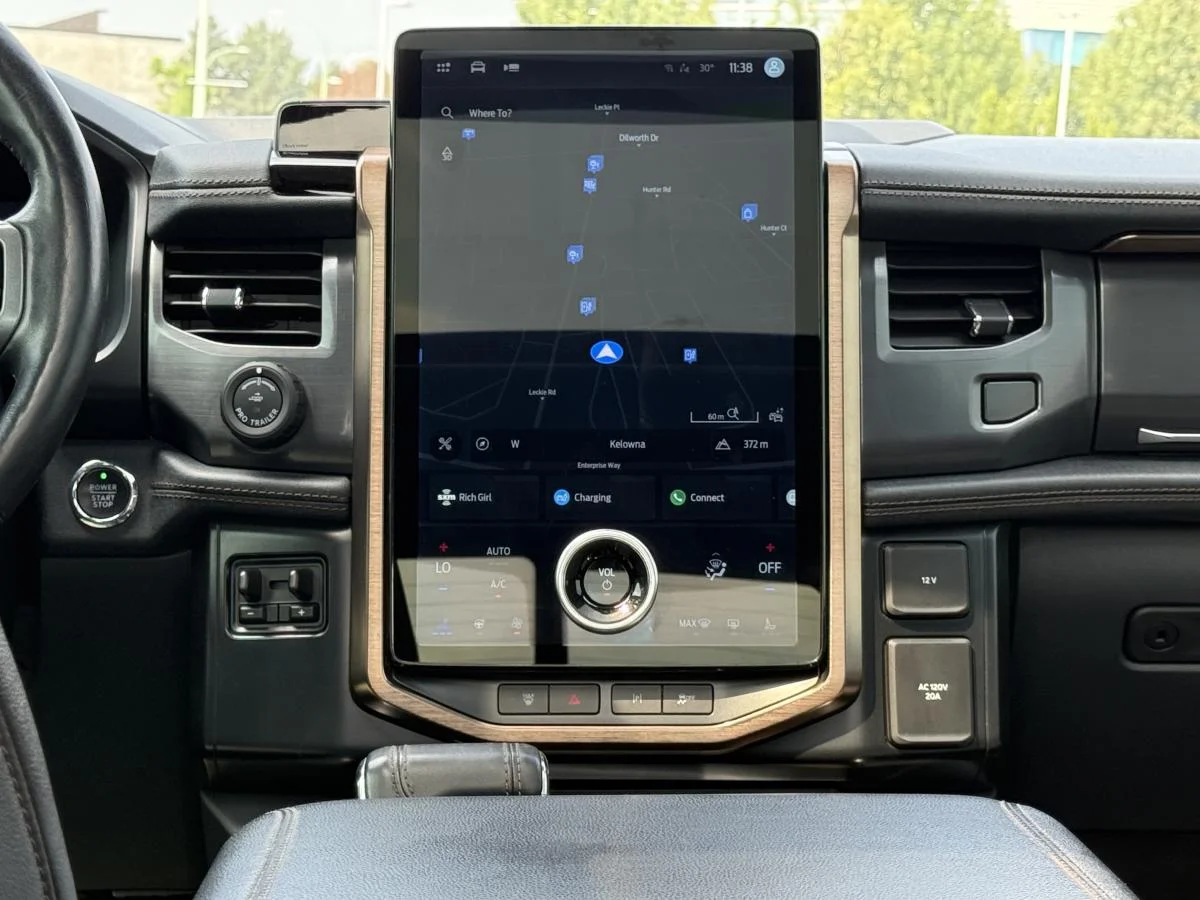 Used 2022 Black Ford Lariat image 21