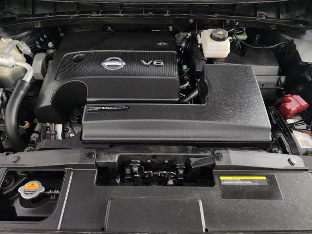 Used 2015 Blue Nissan SL image 33