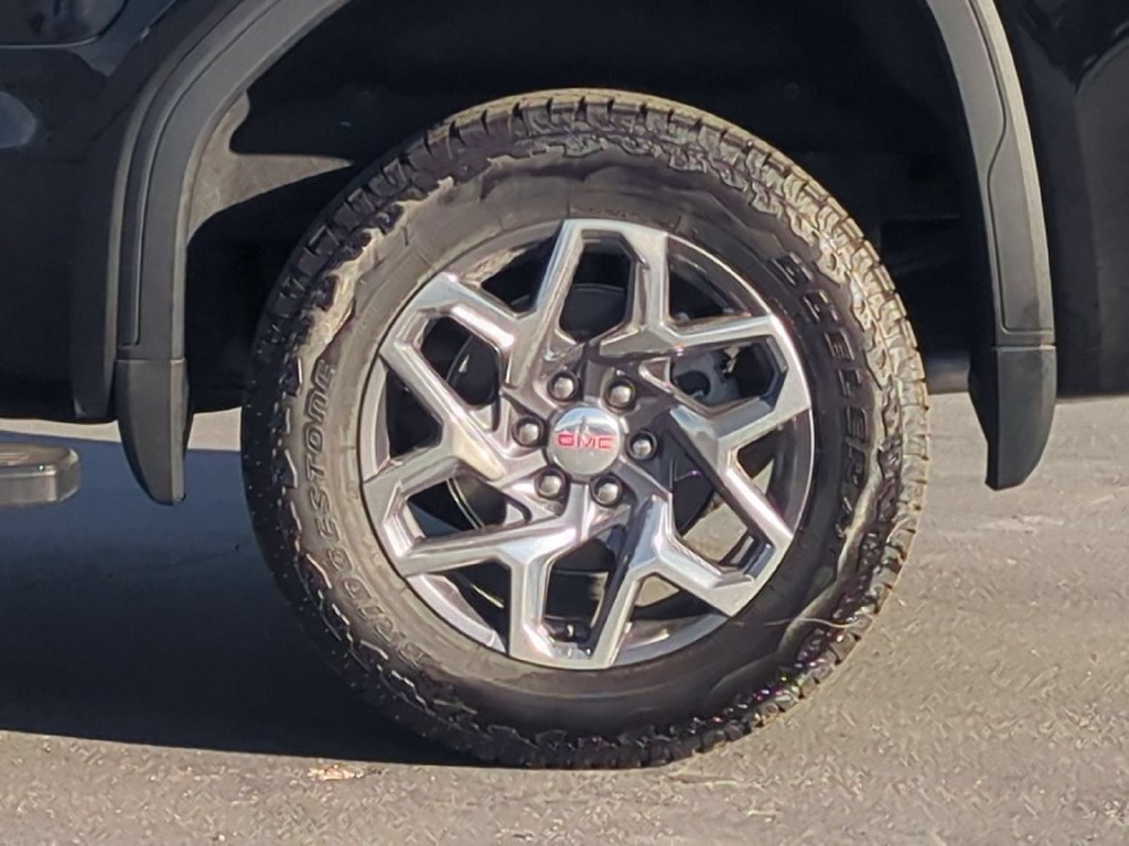 New 2026 Onyx Black GMC SLT image 34