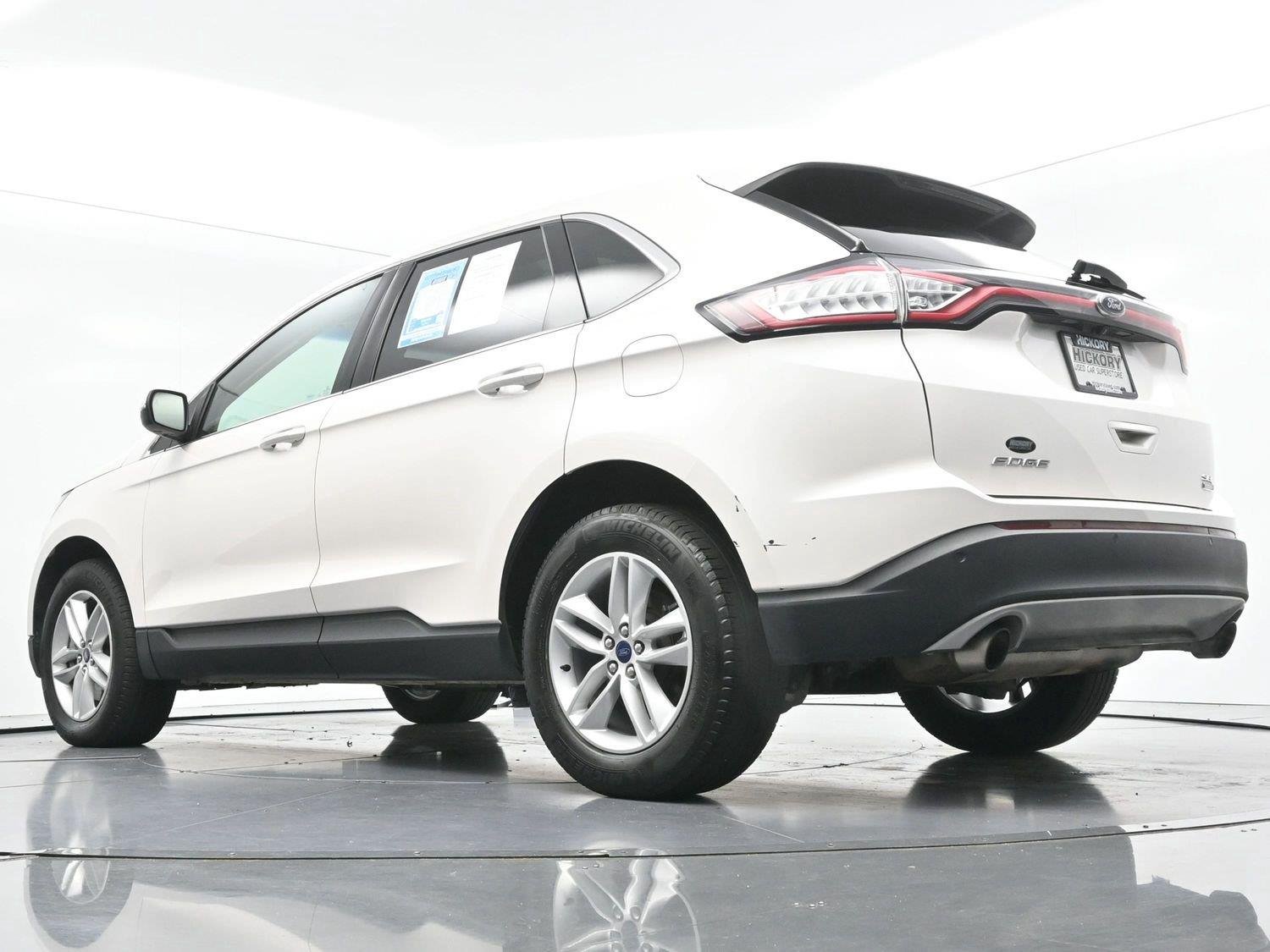 Used 2017 White Platinum Metallic Tri-Coat Ford SEL image 43