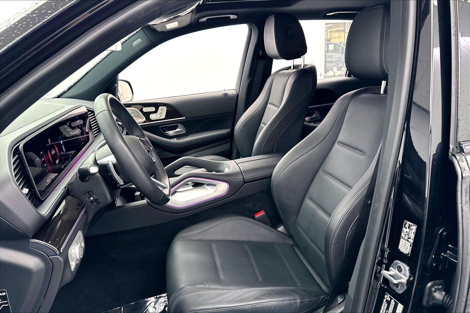Used 2024 Obsidian Black Metallic Mercedes-Benz GLE 580 image 22