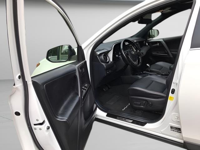 Certified Used 2018 ICE CAP Toyota  image 12
