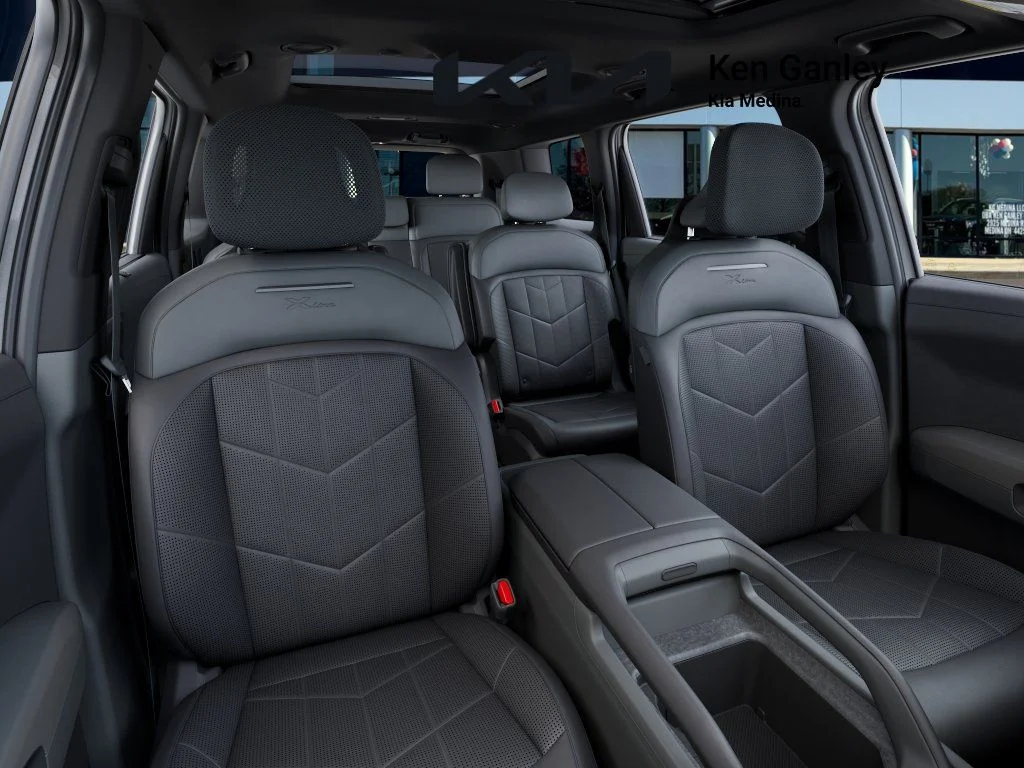New 2027 Glacial White Pearl Kia X-LINE SX image 15