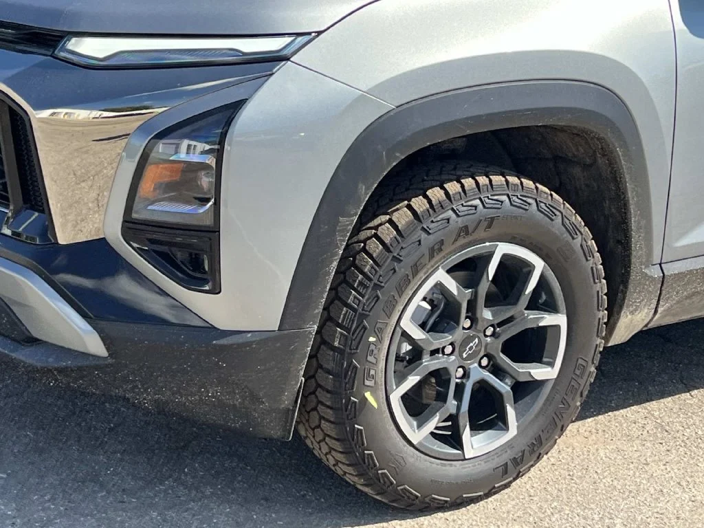 2027 Chevrolet Equinox ACTIV - Photo 7