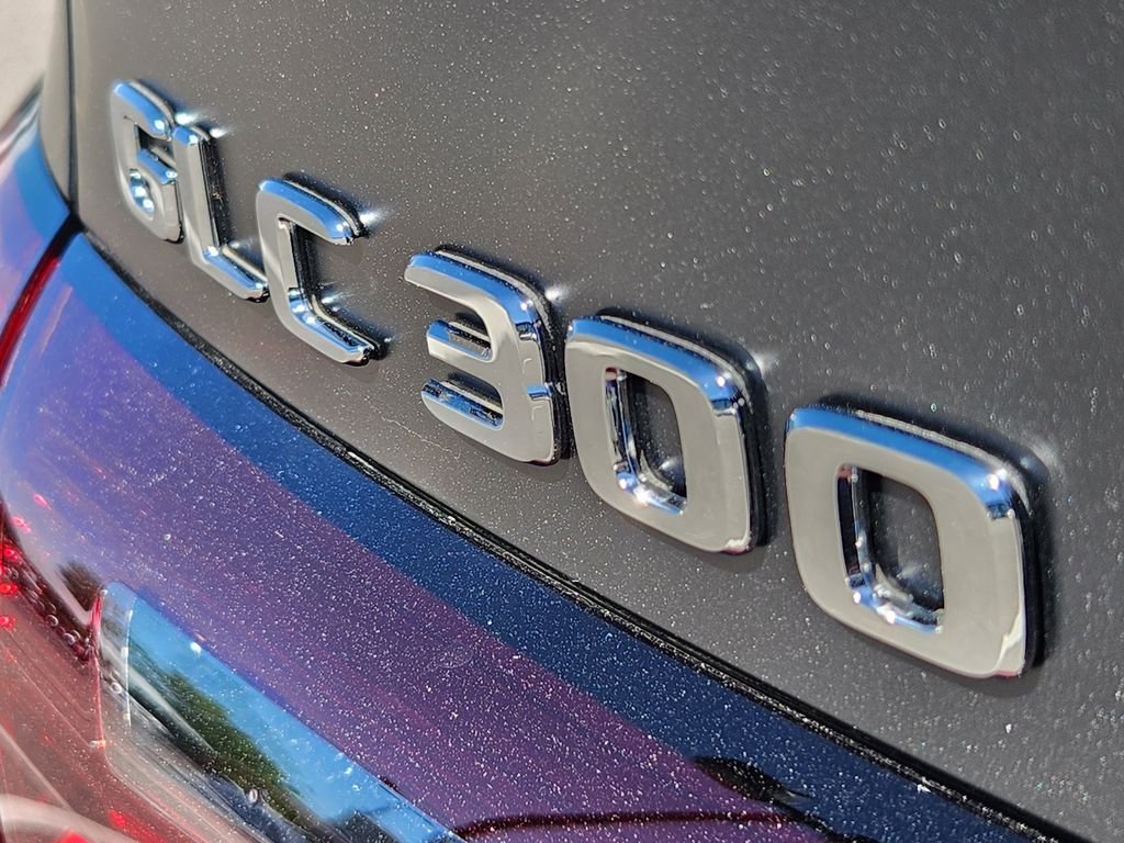 New 2026 MANUFAKTUR Graphite Grey Magno Mercedes-Benz GLC 300 COUPE 4MATIC® image 10