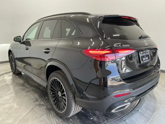 New 2027 Black Mercedes-Benz GLC 300 image 9