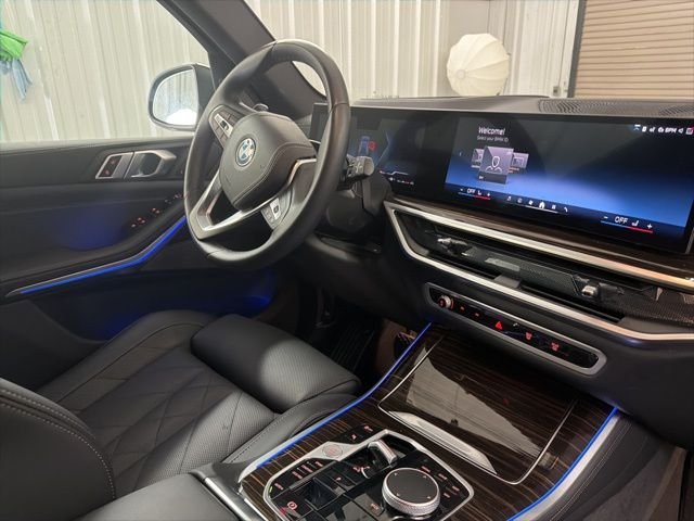 2026 BMW X5 40i - Photo 24