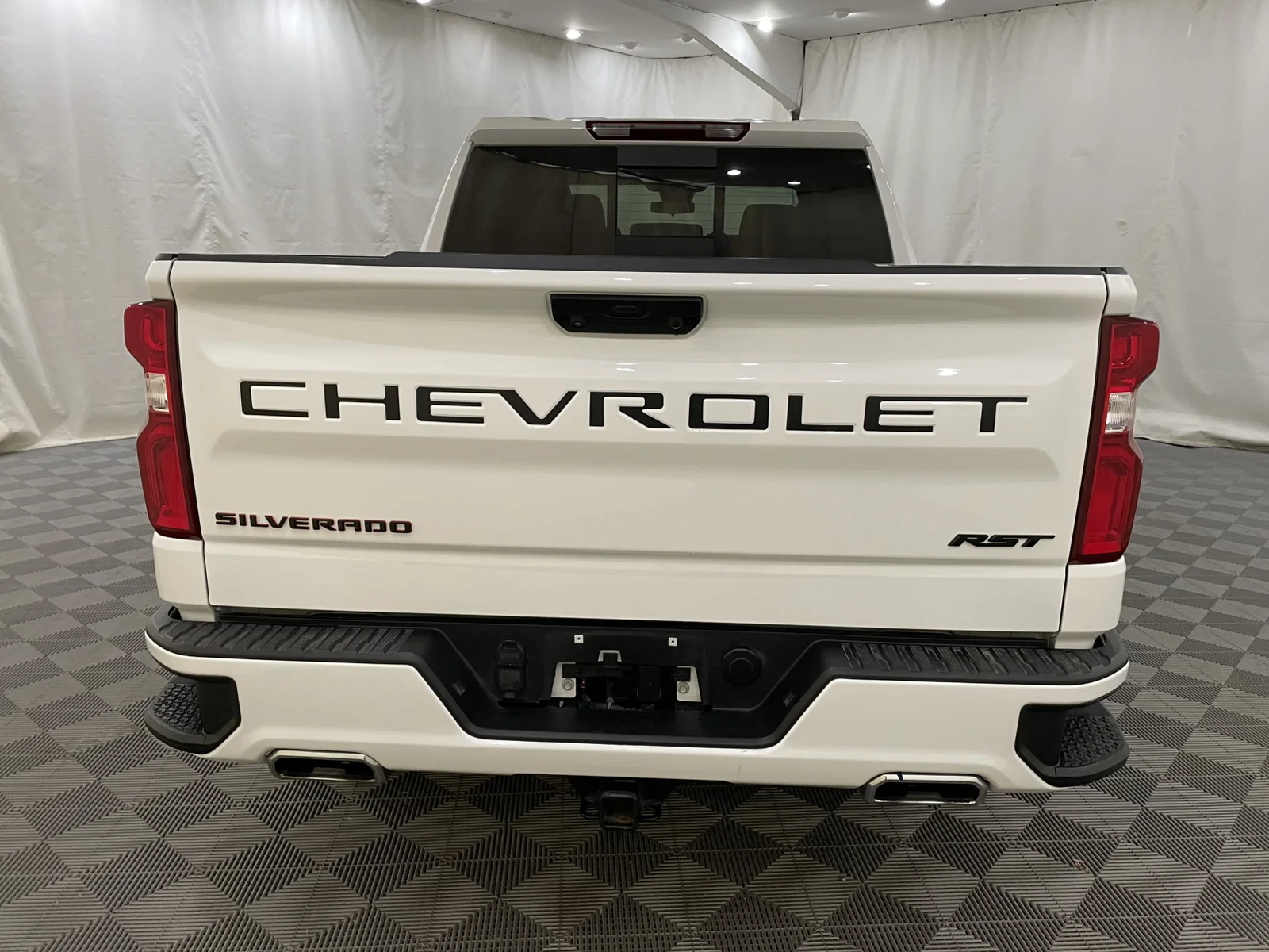 Used 2023 Summit White Chevrolet RST image 6