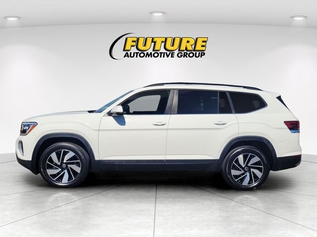 Used 2025 White Volkswagen 2.0T SE w/Technology image 6