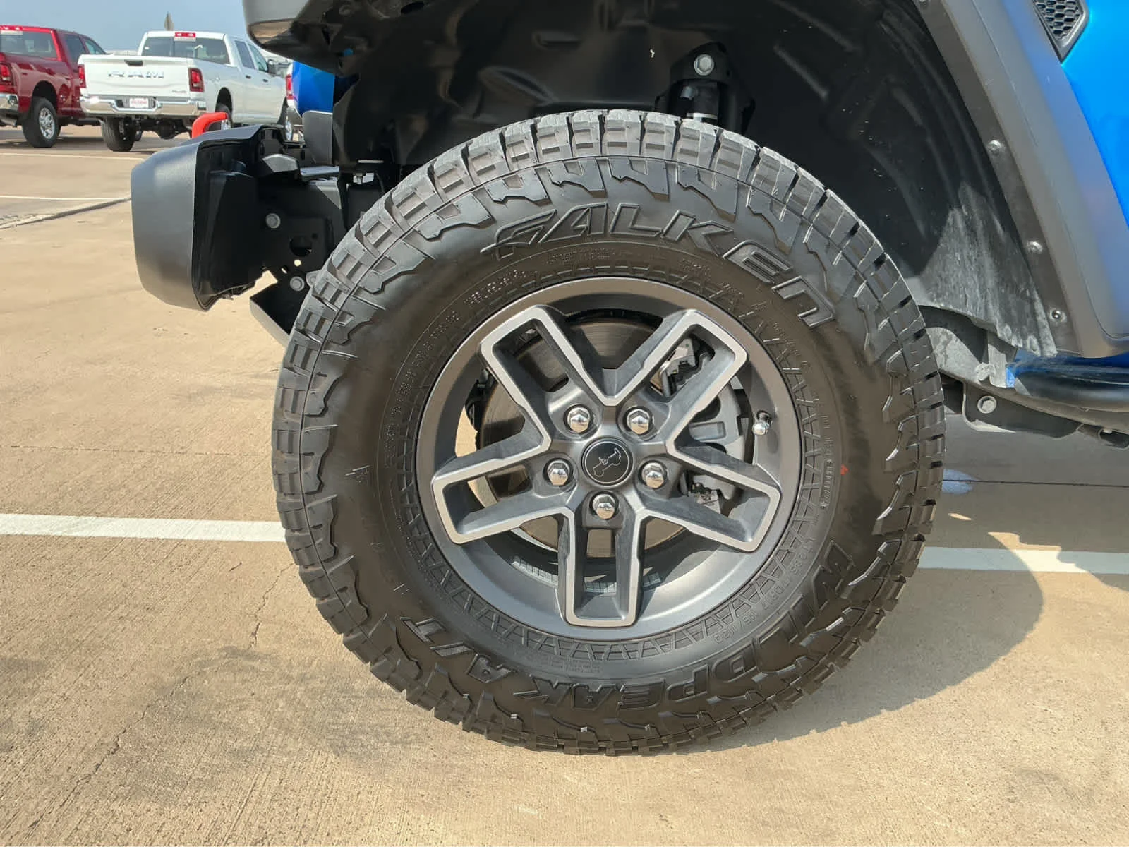 Used 2025 Hydro Blue Pearlcoat Jeep Mojave image 12