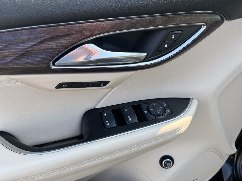 Used 2023 Black Buick Avenir image 10