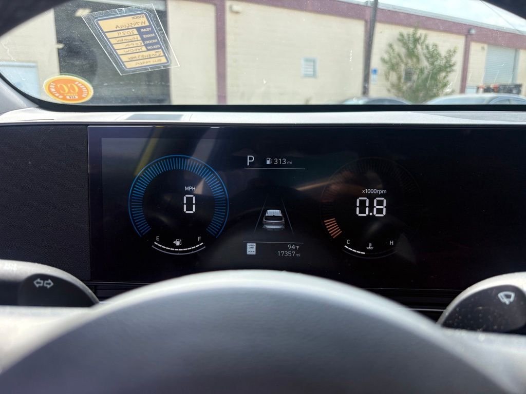 2024 Hyundai Kona SEL - Photo 18